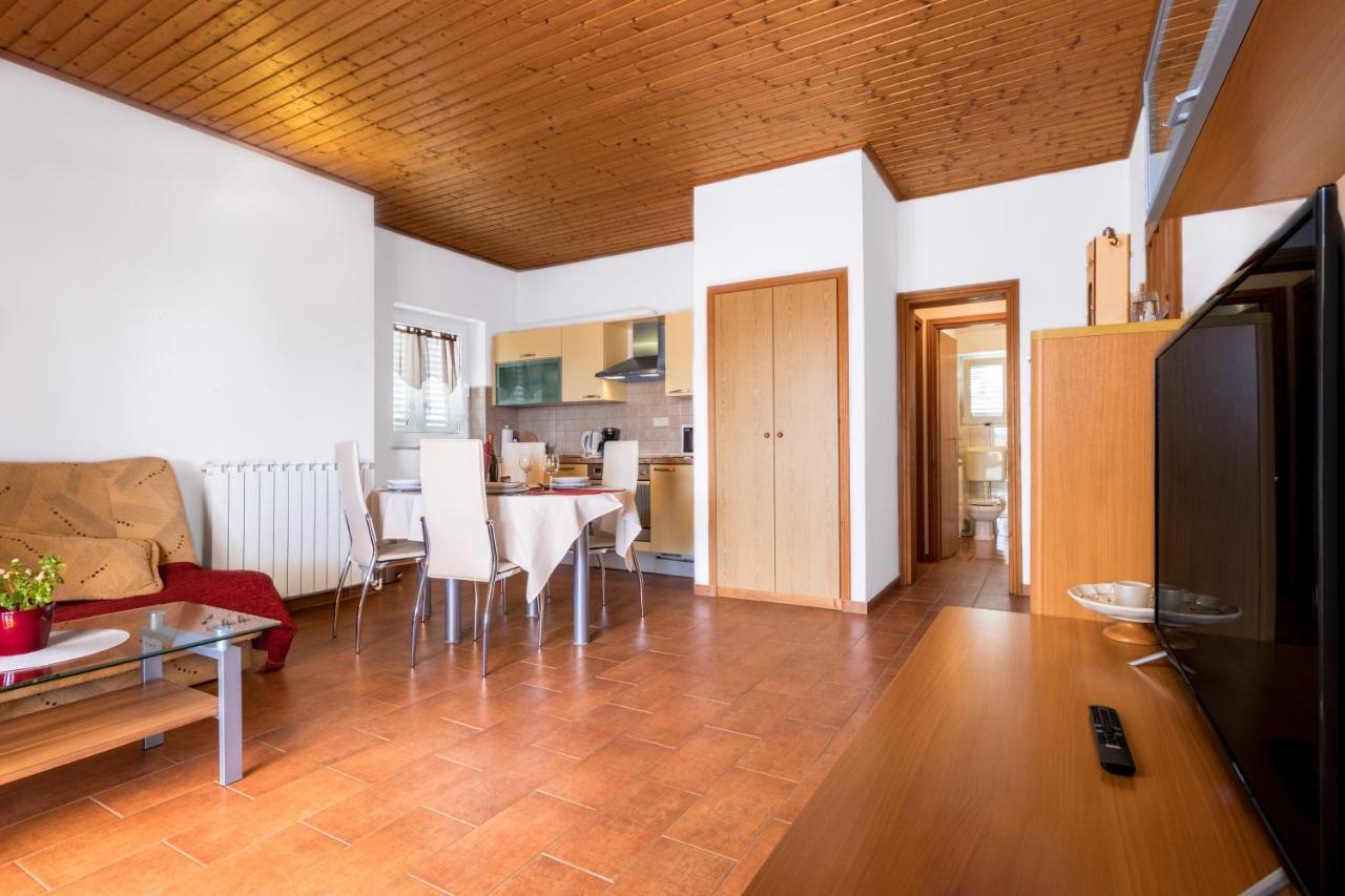 Apartments With A Parking Space Punat, Krk - 20553 Luaran gambar